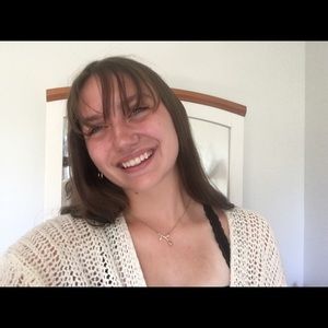 Meet your Posher, Jillian